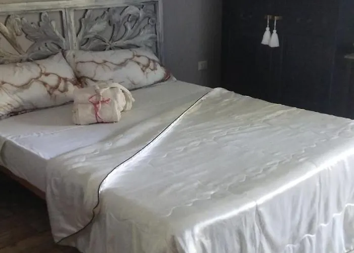 Casa Teresa Le Camelie Проживание в семье *